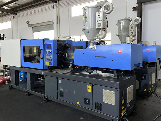 Injection molding machinery